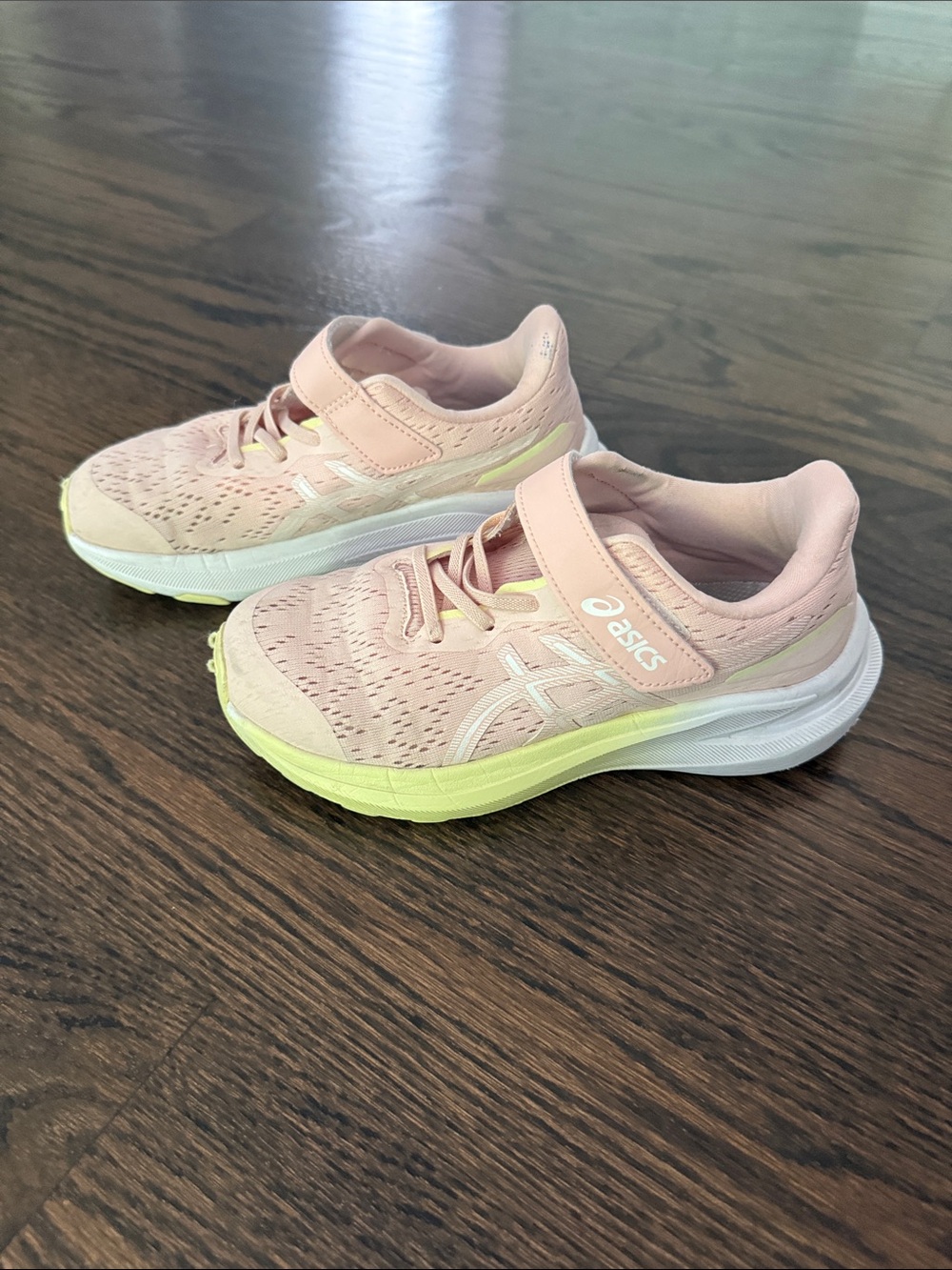 ASICS Kids Pink & Yellow Lightweight Sneakers- size 2.5 youth